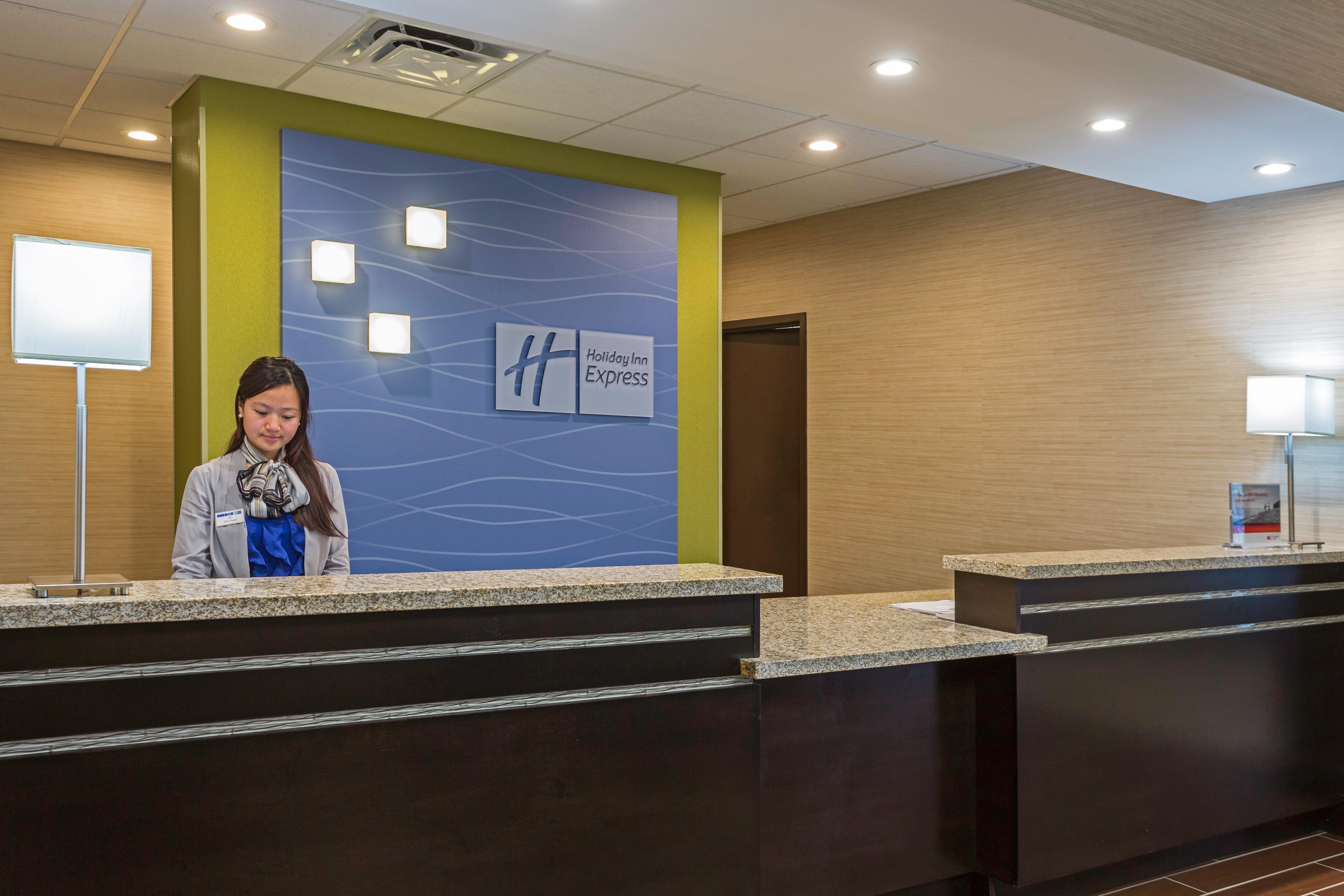 Holiday Inn Express Hotel & Suites Orlando East-Ucf Area By Ihg Alafaya Exterior photo